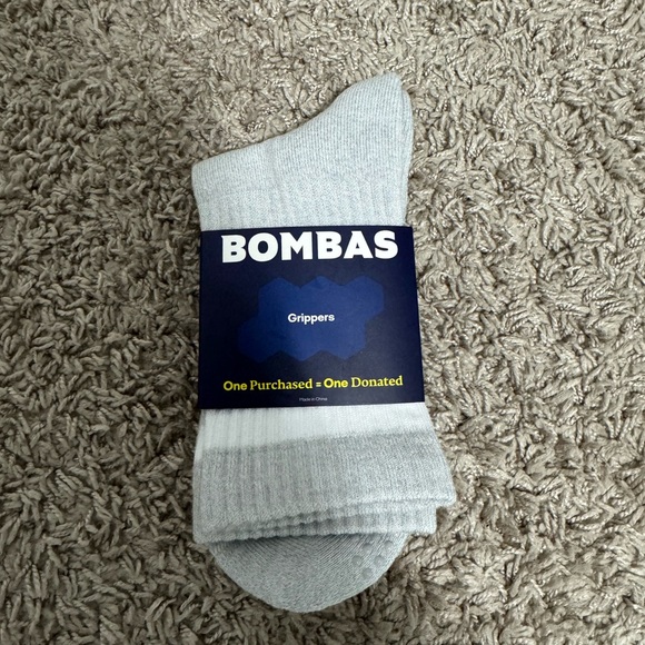NWT Bombas Gripper Half Calf Socks - Size Medium 8-10.5 Harbor Light Gray - Picture 5 of 6